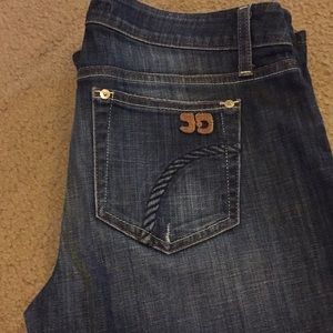 Joe’s Jeans Honey fit 29 boot cut short!! EUC